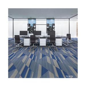 Dalles de moquette texturées polyvalentes pour salles de réception, à motifs personnalisés, pour une application complète, une optimisation de l'espace et des économies, idéales pour les entreprises. - Product Image 1
