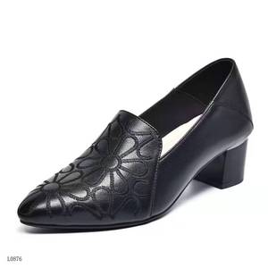 <span class=keywords><strong>Zapatos</strong></span> versátiles <span class=keywords><strong>de</strong></span> primavera y otoño para mujer, <span class=keywords><strong>zapatos</strong></span> <span class=keywords><strong>de</strong></span> trabajo a la moda, populares, con tacón inclinado, <span class=keywords><strong>zapatos</strong></span> individuales bordados <span class=keywords><strong>de</strong></span> primavera y otoño - Product Image 5
