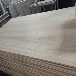 Bûche fraîchement coupée de haute qualité avec une belle texture 1220*2440mm planche de <span class=keywords><strong>bois</strong></span> de paulownia - Product Image 6