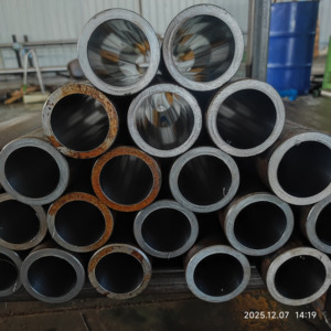 ท่อเหล็ก ASTM สำหรับหม้อไอน้ำ แบบไร้รอยต่อ ผนังหนา เชื่อมติดกันได้ ผ่านการรับรองมาตรฐาน CE/ISO 9001/RoHS  พร้อมเคลือบน้ำมันบางส่วน - Product Image 4