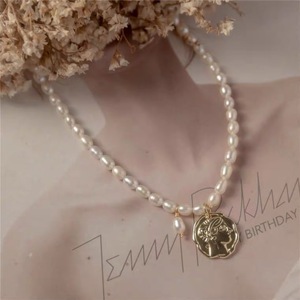 Collier pendentif artisanal de luxe léger en perles naturelles complètes, chaîne de clavicule polyvalente et réglable pour l'industrie lourde - Product Image 1
