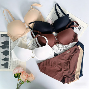 Ensemble de lingerie sexy pour femme, style européen et américain, rembourré, uni, sans couture, avec soutien-gorge push-up pour petite <span class=keywords><strong>poitrine</strong></span> et maintien latéral - Product Image 1