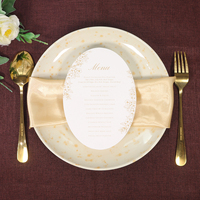 Menu de mariage et carte de numéro de table élégants en or avec motif floral, imprimés sur carton rigide personnalisé pour la mise en place des tables de banquet de mariage