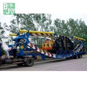 Emozionante Attrazione Portatile da Esterno per Parchi Divertimento: Rimorchio <span class=keywords><strong>UFO</strong></span> Volante per Tutte le Età in Offerta - Product Image 3