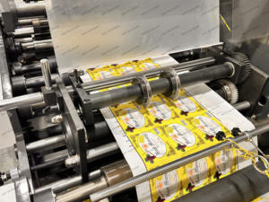 Máquina de impresión flexográfica en línea automática Impresora flexográfica de etiquetas para películas de etiquetas adhesivas rollo a rollo Papel de aluminio - Product Image 5