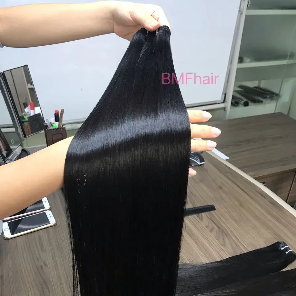 Lot de cheveux humains lisses à cuticule vierge brute chinoise de 40 pouces avec fermeture en dentelle hd avec cheveux de bébé pour femmes