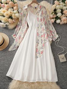 Robe décontractée ample à col halter pour femme, idéale pour le printemps et les conditions météorologiques difficiles - Product Image 1