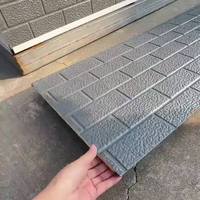 Panneau sandwich en PU à motif de brique extérieur, revêtement mural en métal sculpté, résistant au feu, imperméable, panneau de construction