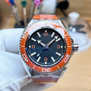 <span class=keywords><strong>Orologio</strong></span> Subacqueo Meccanico di Lusso da <span class=keywords><strong>Uomo</strong></span> con Movimento Svizzero, Cinturino in Oro <span class=keywords><strong>Giallo</strong></span> 18K, Quadrante Premium VS - Offerta di Fabbrica all'Ingrosso - Product Image 1