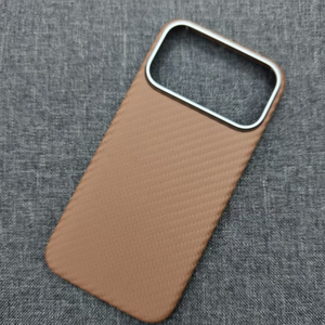 Custodia per <span class=keywords><strong>iPhone</strong></span> 17 Pro Max in Kevlar, Antiurto, Magnetica, in Fibra di Carbonio Forgiata - Product Image 6