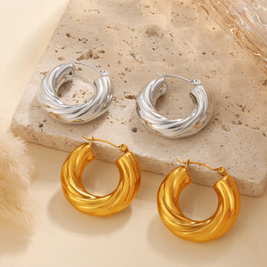 Pendientes de Aro en Forma de U, Aleación de Zinc, Oro y Plata, Pendientes de Moda para Mujer, Diseño Geométrico, Joyería de Moda - Product Image 2