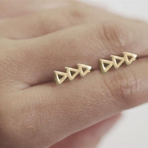 E2298 Orecchini geometrici dorati per donna, gioielli alla moda, materiale in lega di zinco - Product Image 3