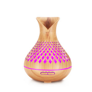 Diffuseur d'arômes en bois grainé 500 ml, humidificateur avec lumière LED, pour usage domestique - Product Image 3