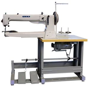 Machine à coudre industrielle robuste pour matériaux épais, point de chaînette, idéale pour le cuir - Product Image 1
