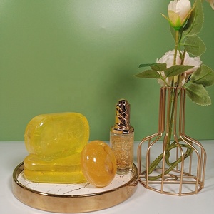 Savon Visage au Collagène et Or 24K, Cosmétiques de Luxe Naturels, Biologiques, Véganes, Éclaircissant et Blanchissant - Product Image 5
