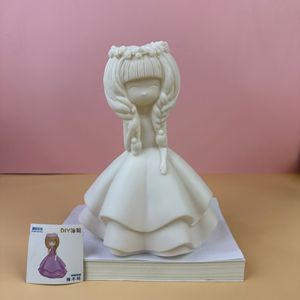 Vente en gros fabricants blanc blanc princesse mignon dessin animé PVC vinyle <span class=keywords><strong>peinture</strong></span> poupées <span class=keywords><strong>figurine</strong></span> pour tirelire boîte d'économie d'argent - Product Image 3