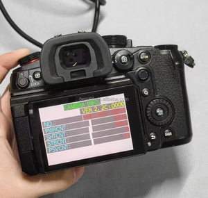 กล้องดิจิตอลมิเรอร์เลส LUMIX <span class=keywords><strong>GH6</strong></span> รุ่นใหม่ ของแท้ ความละเอียด 25MP เซ็นเซอร์ CMOS Four Thirds ถ่ายวิดีโอ 4K ราคาประหยัด พร้อมการ์ด SD และแบตเตอรี่ลิเธียม - Product Image 2