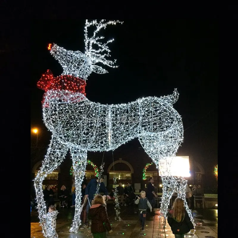 Marco de alambre de animal iluminado 3D para exteriores, escultura de Reno para jardín, decoraciones navideñas de grado comercial