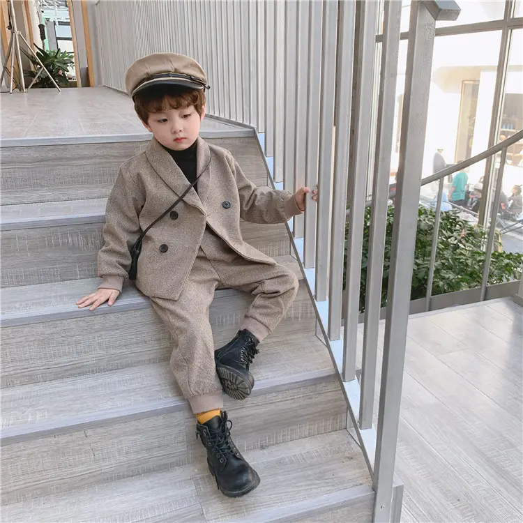 Apting automne infantile enfant en bas âge enfants garçon blazer avec pantalon solide kaki 2 pièces ensembles de vêtements en gros