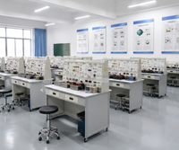 Banc de formation électrique et électronique de base pour l'enseignement universitaire des circuits électriques, des circuits magnétiques, des moteurs CC/CA et des équipements de laboratoire.