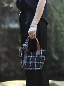 Bolso de mano pequeño de estilo chino para mujer, Kit de Material DIY, asa de cuero con decoración de cadenas, bolso con cierre de cremallera - Product Image 6