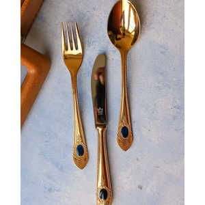 Gabriella P. Ensemble de couverts modernes personnalisables en or 12 pièces, vaisselle en métal émaillé bleu pour hôtels et restaurants, avec logo kg - Product Image 5