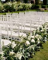 Vente en gros de chaises Chiavari en résine plastique dorées, argentées et blanches pour mariages, événements, traiteurs et banquets