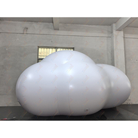 Modèle de nuage gonflable en PVC pour ballon flottant publicitaire lac avec impression de logo personnalisé