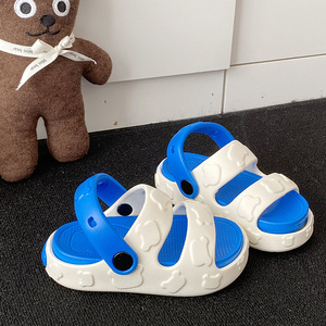 Nouvelles chaussures à enfiler pour enfants en EVA - Imperméables, respirantes, tongs de style dessin animé avec semelles épaisses et design mignon - Product Image 4