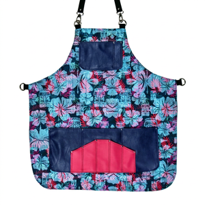 Cape de coiffure à motif floral avec poches en cuir et taille ajustable - Product Image 1