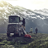 Auvent de véhicule rétractable Overland Camping tente de toit en toile imperméable à coque dure pour le Camping tout-terrain avec échelle télescopique