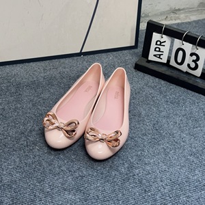 <span class=keywords><strong>รองเท้า</strong></span>ส้นเตี้ยคุณภาพสูงสำหรับผู้หญิง <span class=keywords><strong>Melissa</strong></span> แบบสวม น้ำหนักเบา ระบายอากาศได้ดี ลายเรียบ สำหรับฤดูใบไม้ร่วง - Product Image 4