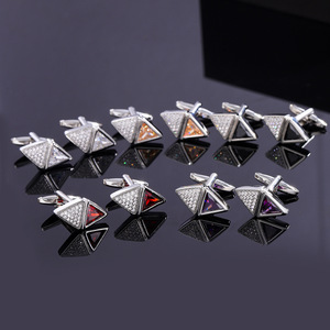 2024 Mới Thời Trang Người Đàn Ông Của Đôi Tam Giác Zircon Hợp Kim <span class=keywords><strong>Cufflinks</strong></span> Ánh Sáng Sang Trọng Tốt Phù Hợp Với Phụ Kiện Kỷ Niệm Tất Cả Các Trận Đấu - Product Image 1