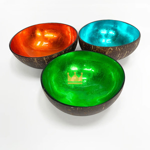 Wholesale Sustainable Natural <b>Coconut</b> <b>Shell</b> Bowls High Quality Traditional Lacquerware Food Safe Salad Bowls - Product Image 6