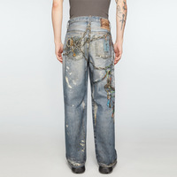 Jean en denim pour homme avec patchs brodés Sashiko, détails brodés japonais, coupe ample, pantalon artisanal, fournisseur