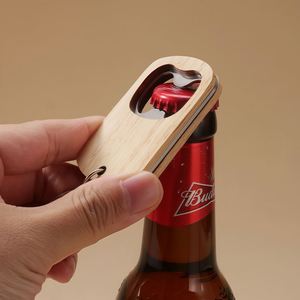 Décapsuleur en bois portable et durable personnalisé – Porte-clés avec logo personnalisé, design luxueux, cadeaux pour garçons d'honneur et faveurs de mariage - Product Image 5