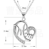 Collier Fête des Mères Tendance avec Pendentif Lettre « Maman » et Breloques Diamant – Le Meilleur Cadeau pour Maman