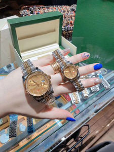 Montres mécaniques pour hommes et femmes, styles variés, couleurs variées, idéales pour les couples, polyvalentes pour de multiples occasions - Product Image 5