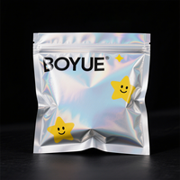 Sachet souple, flexible, résistant aux déchirures, laminé, à trois soudures latérales, avec doublure haute barrière pour emballages de comprimés médicaux