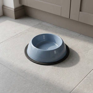 Comedero Automático Compacto de Plástico para Perros y Gatos, Fabricado en Italia, con Botella de Agua Sólida para Uso en Interiores y Exteriores - Product Image 3