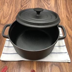 Offre Spéciale 28cm grande marmite à soupe en fonte avec couvercle casserole noire à revêtement d'huile végétale <span class=keywords><strong>pour</strong></span> cuisinière à gaz Compatible avec l'induction - Product Image 1