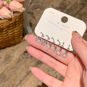 ต่างหูเม็ดเดี่ยวเซอร์โคเนียทรงลูกบาศ์กสีเงินคุณภาพสูงแบบทันสมัยสำหรับผู้หญิง - Product Image 5