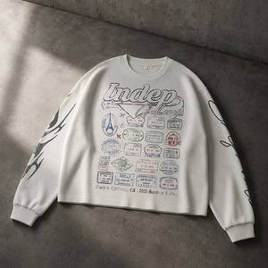 Camiseta térmica de manga larga para hombre, de punto gofrado, corte holgado, con estampado gráfico de sellos de pasaporte, estilo urbano y streetwear. - Product Image 1