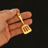 LOL Cloud Top Yi Pendentif de combat et porte-clés en alliage, motif pelle dorée et pot d'or, pour sac à dos, cadeau