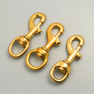 Mousqueton pivotant en laiton massif poli avec logo personnalisé pour laisse de chien et accessoires de sac - Quincaillerie métallique de haute qualité, plusieurs tailles - Product Image 2