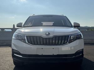 Skoda <span class=keywords><strong>Kamiq</strong></span> 1.5L SUV Automatica 6AT Usata 2021 Qualità Tedesca Basso Chilometraggio Guida a Sinistra - Product Image 2