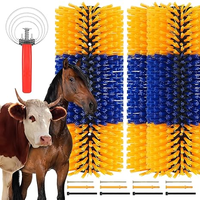 Brosse à gratter semi-circulaire pour vaches