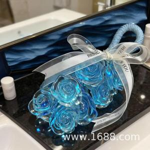 Nouveau Savon Artisanal en Cristal Rose – Cadeau d'Anniversaire, Décoration de Salle de Bain, Savon en Guirlande Créatif et Amusant, Cadeau Personnalisé - Product Image 4