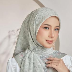 Vente en gros Tudungborong Designer Imprimé Carré Foulard Tudung Bawal Voile de Coton Voile Femmes Musulmanes Hijab Écharpe Châle - Product Image 1