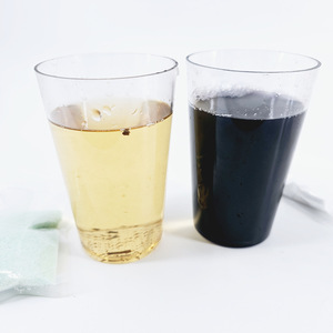 G0698 Tea Color Changing - KingMagic Magic Props Manufacturer Wholesale - Scientific Experiments, Dining <b>Table</b>, Talent Shows - Product Image 1